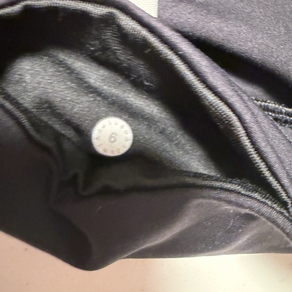 Lululemon Break Free Short Culture Clash Multi Black size 6 - Picture 5 of 8